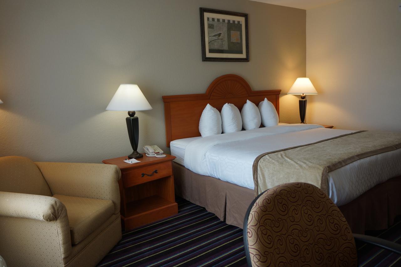 Best Western Isabelle Court Galliano Exterior photo