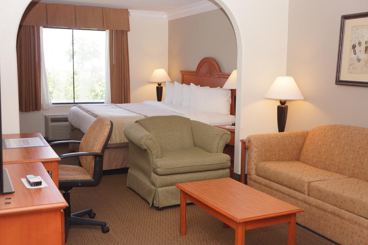 Best Western Isabelle Court Galliano Exterior photo