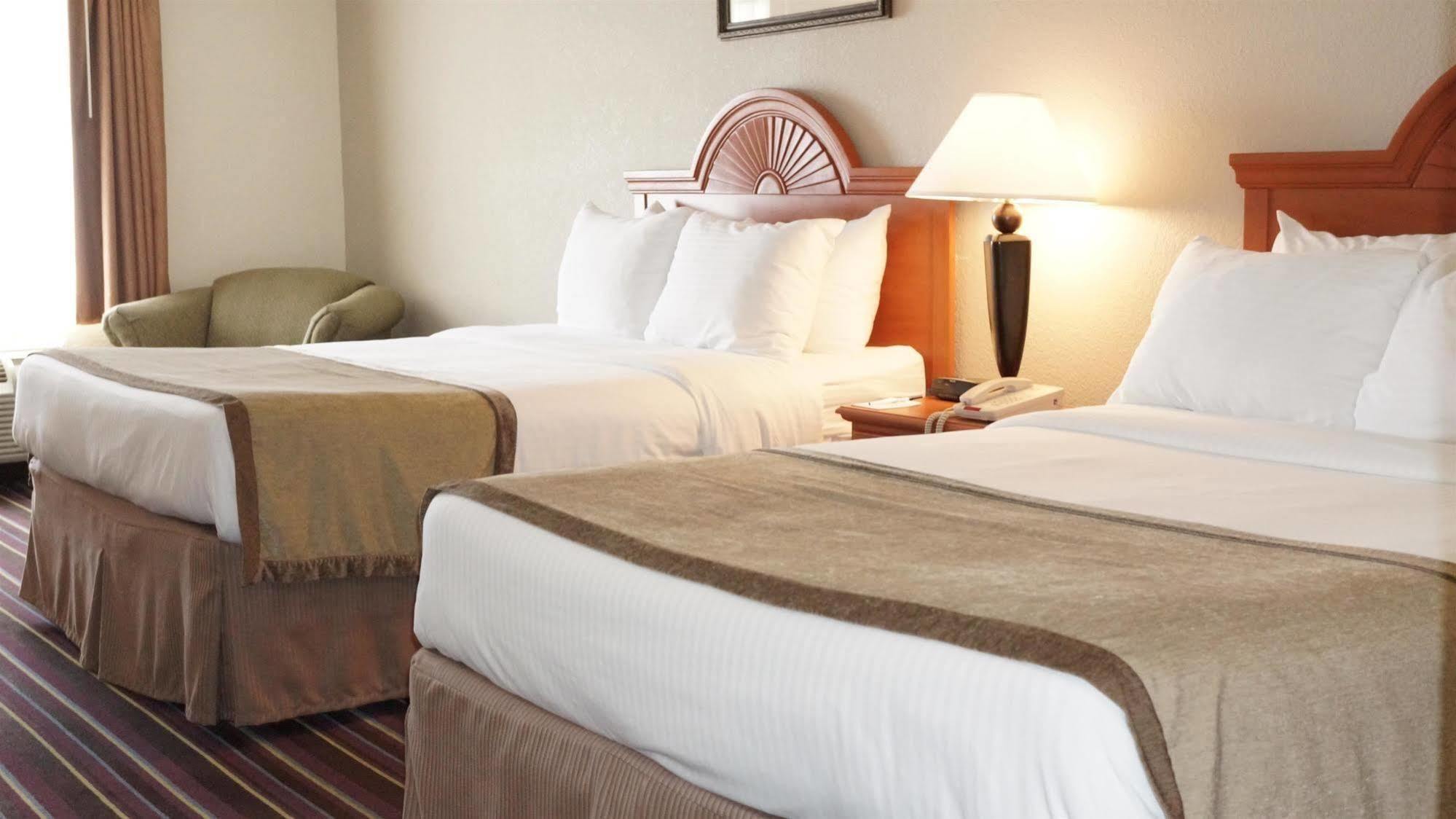 Best Western Isabelle Court Galliano Exterior photo