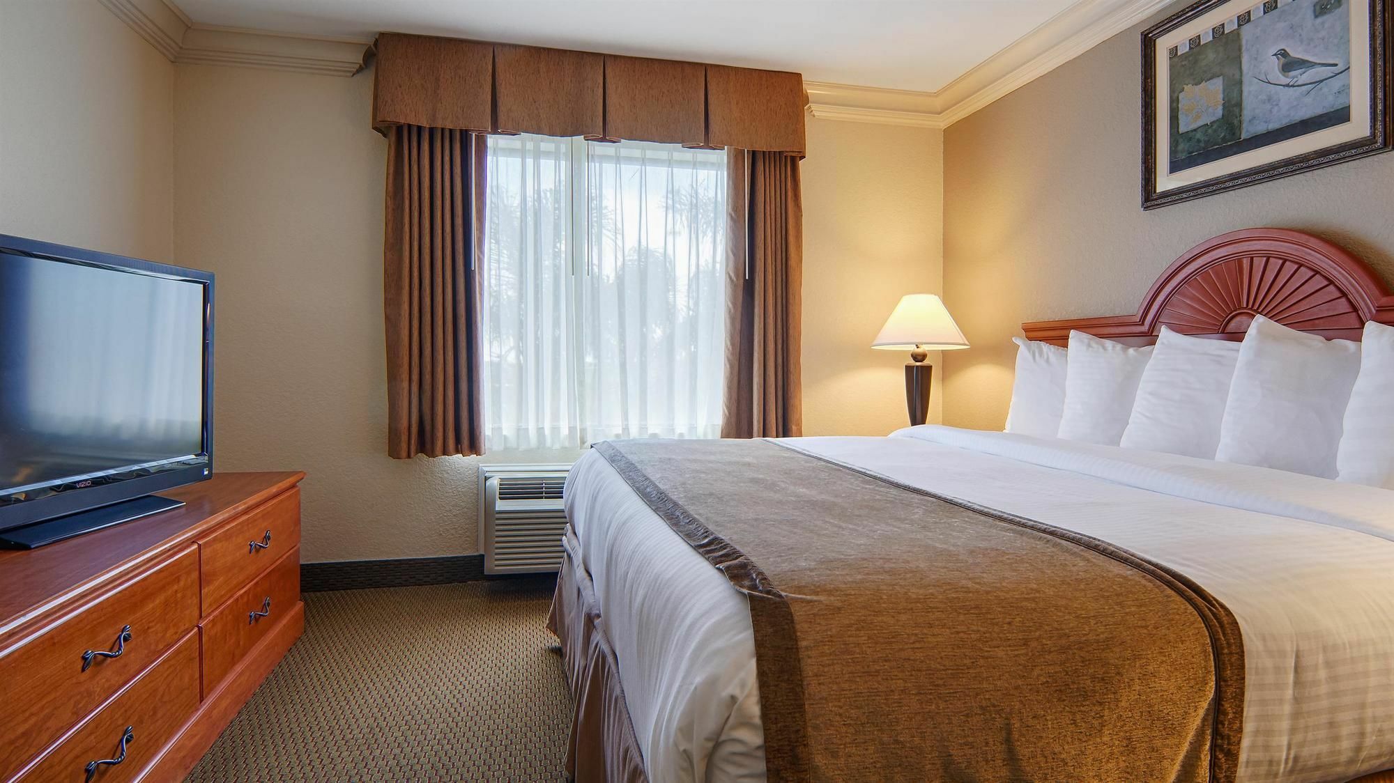 Best Western Isabelle Court Galliano Exterior photo