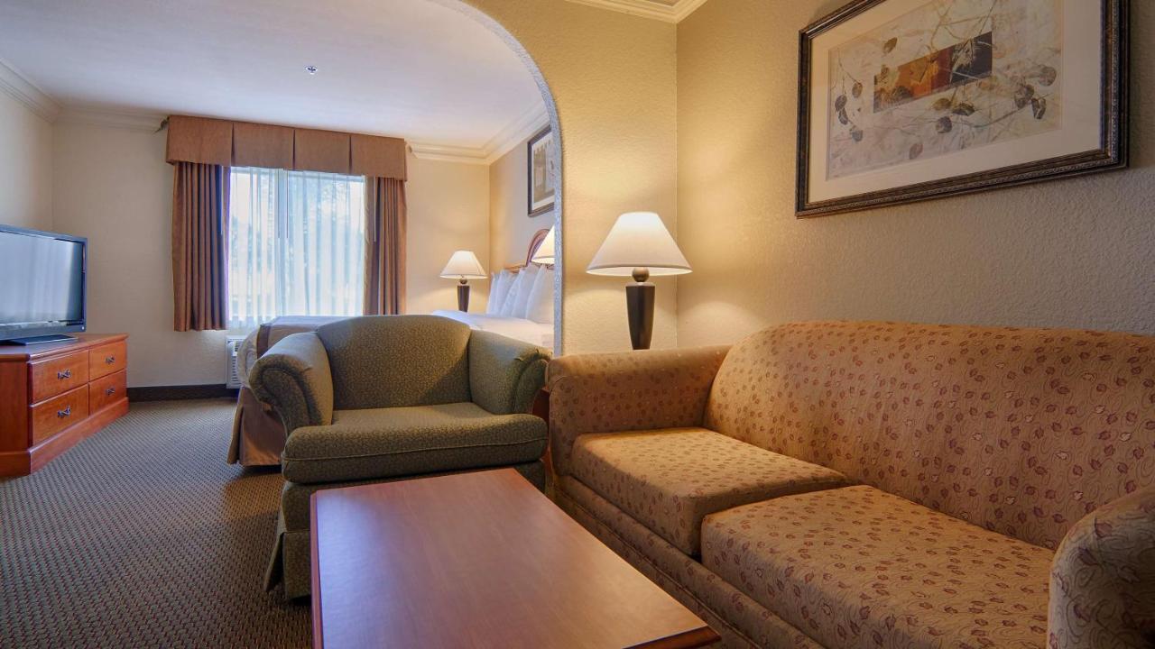 Best Western Isabelle Court Galliano Exterior photo