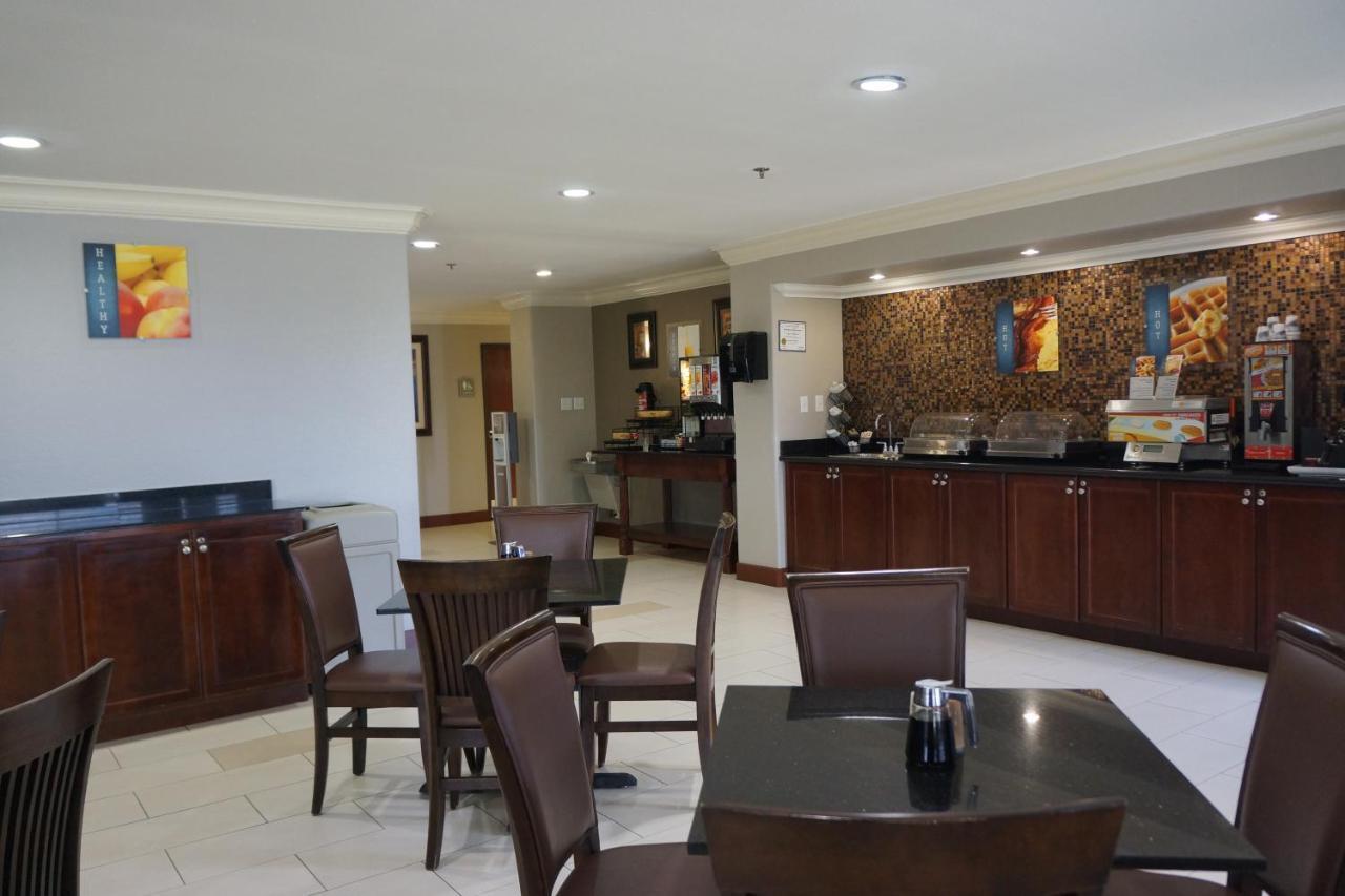 Best Western Isabelle Court Galliano Exterior photo